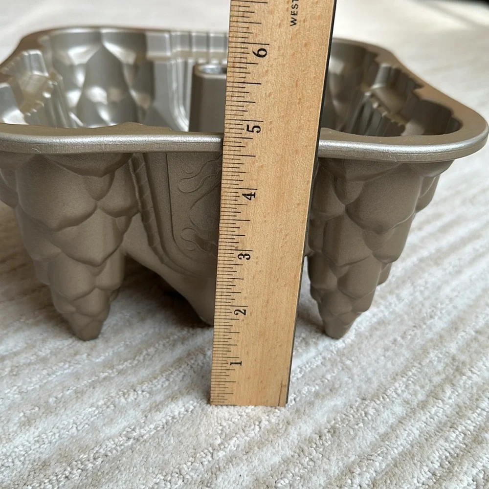 Williams Sonoma Nordic Ware HANSEL & GRETEL Bundt Pan Cake Mold 10 Cup